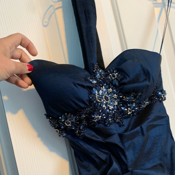 Beautiful prom dress or cocktail - Picture 1 of 4